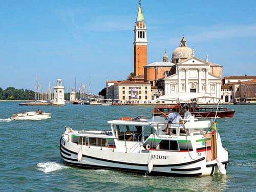 Penichette boat in Italy, Venice